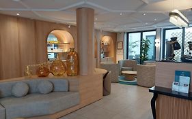 Mercure Paris Arc De Triomphe Wagram