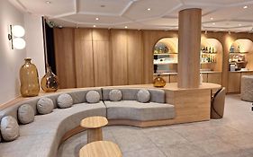 Mercure Paris Arc De Triomphe Wagram